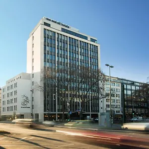 **** Отель Me And Dusseldorf, By Hyatt Германия