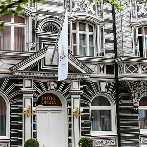 Отель Opera